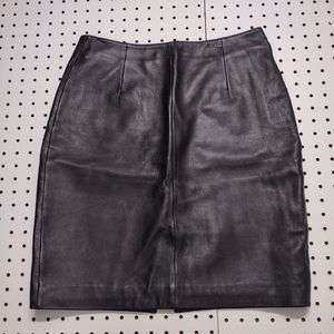 Venus Williams for Wilsons Leather Black Leather Mini, Size 8